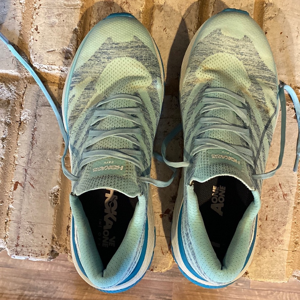 Hoka one one Cavu